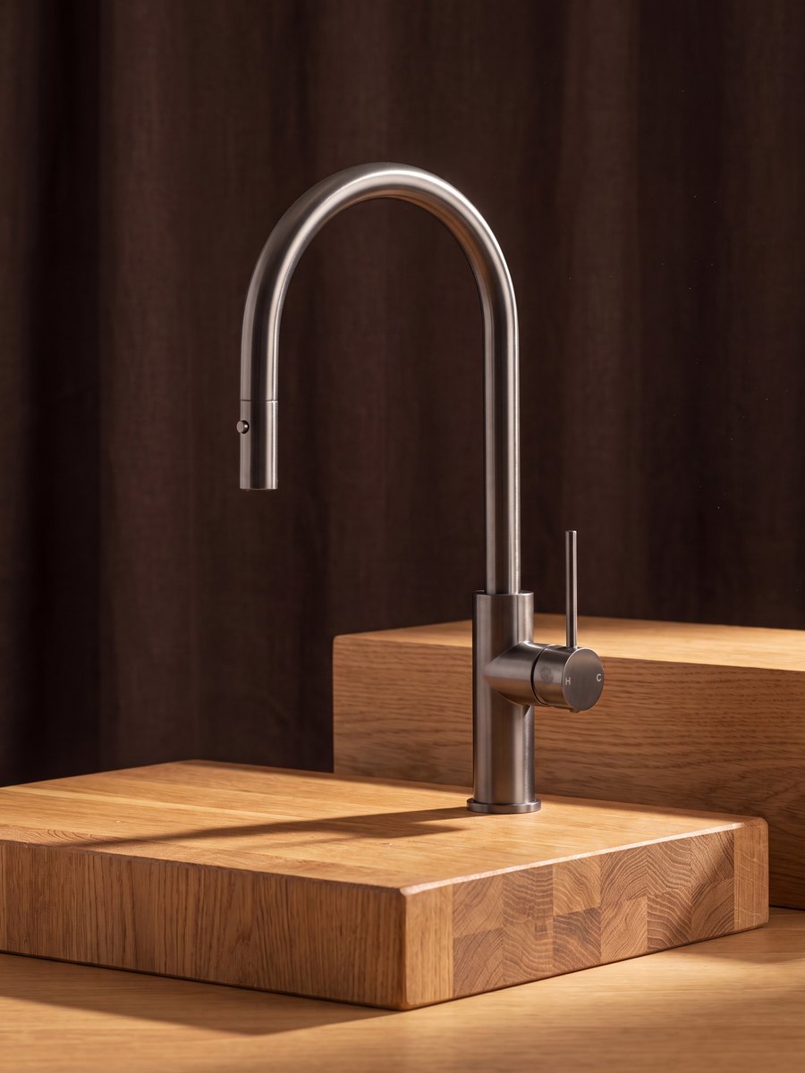 Kitchen mixers